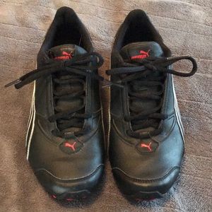 Black/red puma sneakers
